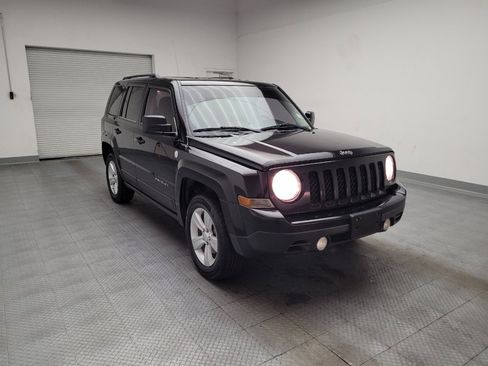 Used 2015 Jeep Patriot Sport w/ Power Value Group AWD/4WD image 13