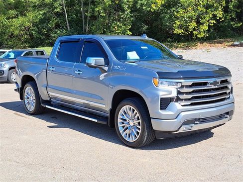 Used 2025 Chevrolet Silverado 1500 High Country w/ Technology Package image 7