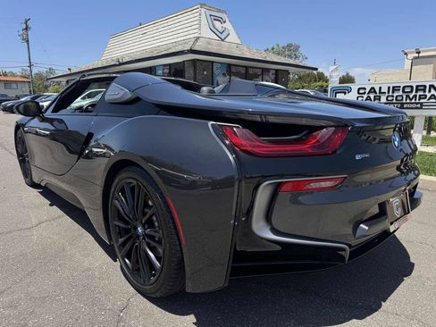 Used 2019 BMW i8 Roadster AWD/4WD image 5