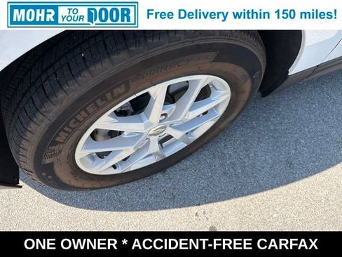 Used 2024 Chevrolet Equinox LT FWD image 11