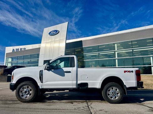 Used 2025 Ford F250 XL w/ 360-Degree Camera Package image 2