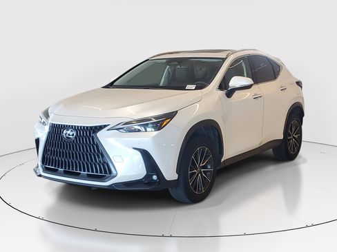 Used 2024 Lexus NX 250 FWD image 5