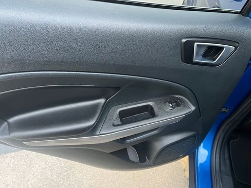 Used 2021 Ford EcoSport Titanium image 17