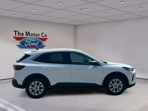 Used 2023 Ford Escape Active AWD/4WD image 4