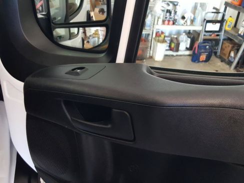 Used 2024 RAM ProMaster 2500 w/ Convenience Group FWD image 22