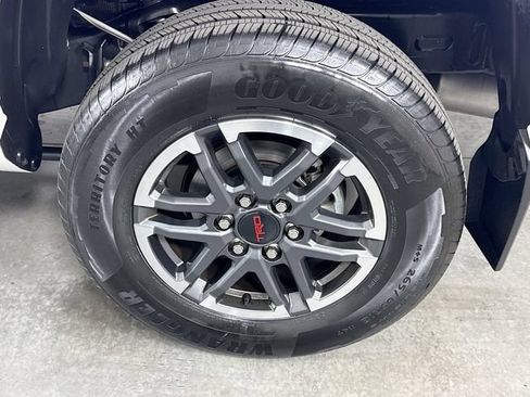 Certified 2024 Toyota Tacoma TRD Sport AWD/4WD image 31