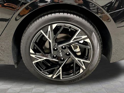 Used 2025 Kia K5 GT-Line w/ GT-Line Premium Package FWD image 34