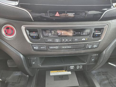 Used 2022 Honda Passport TrailSport image 21