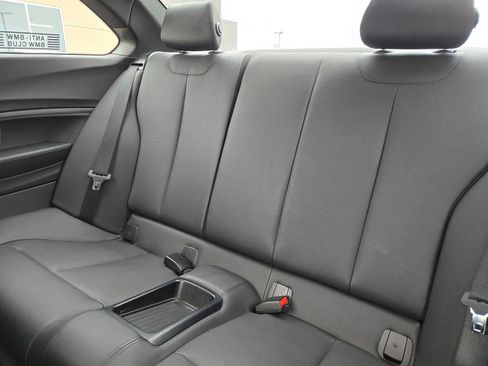 Used 2016 BMW M235i Coupe image 11