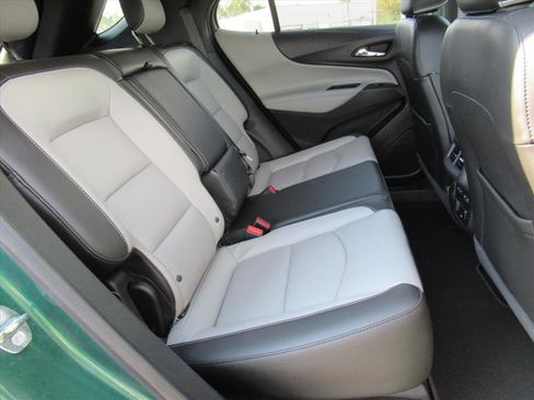 Used 2018 Chevrolet Equinox Premier image 30