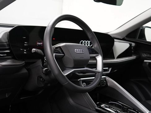 Used 2025 Audi Q5 Premium AWD/4WD image 14