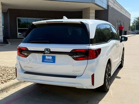 Used 2025 Honda Odyssey Sport-L image 8