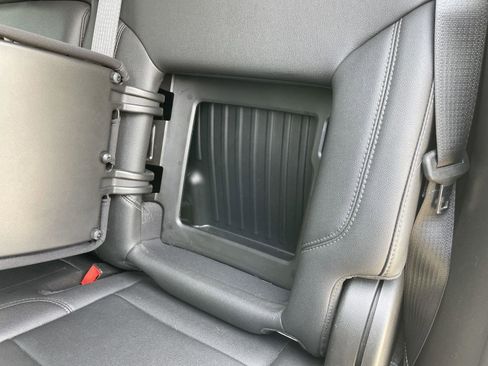 Used 2022 Chevrolet Silverado 1500 RST w/ Convenience Package II image 39