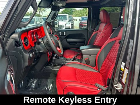 Used 2024 Jeep Wrangler Unlimited Sport AWD/4WD image 10