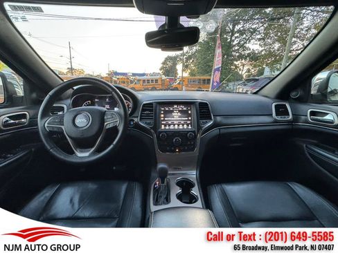 Used 2017 Jeep Grand Cherokee Limited AWD/4WD image 48