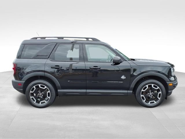 Used 2023 Ford Bronco Sport Outer Banks w/ Tech Package AWD/4WD image 12