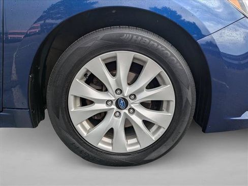 Used 2015 Subaru Legacy 2.5i Premium AWD/4WD image 21