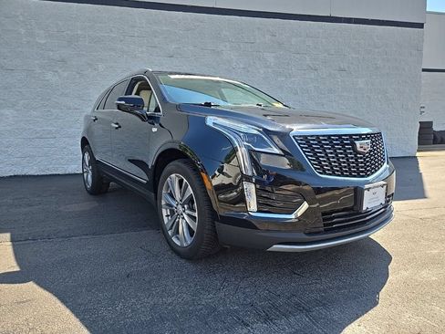 Certified 2023 Cadillac XT5 Premium Luxury AWD/4WD image 4