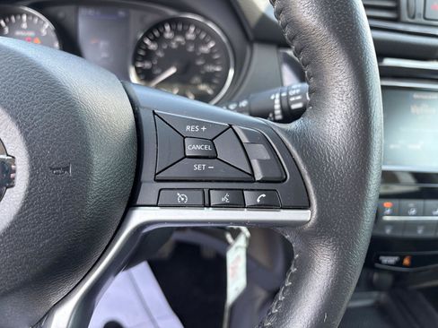 Used 2020 Nissan Rogue S w/ Special Edition Package AWD/4WD image 17