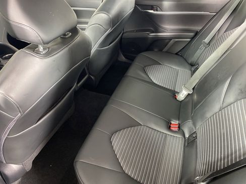 Used 2023 Toyota Camry SE image 14