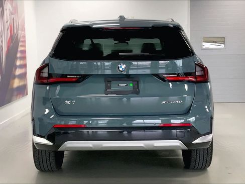 Used 2023 BMW X1 xDrive28i w/ Premium Package image 5