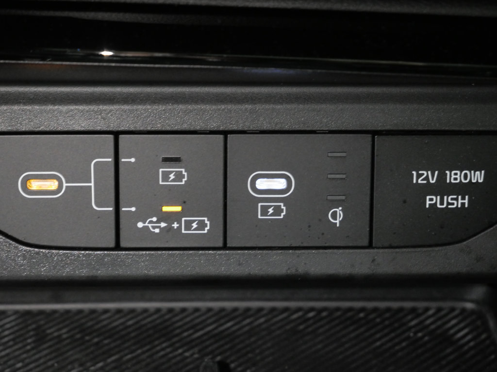 Used 2025 Kia K5 GT FWD image 23