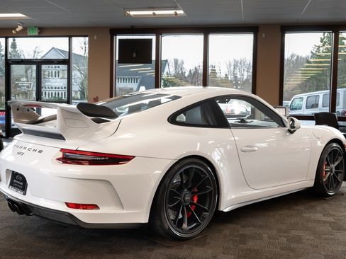 Used 2018 Porsche 911 GT3 image 16