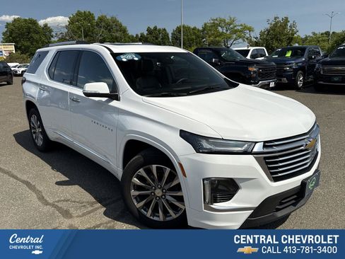Certified 2023 Chevrolet Traverse Premier AWD/4WD image 1
