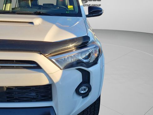Used 2021 Toyota 4Runner Venture image 9