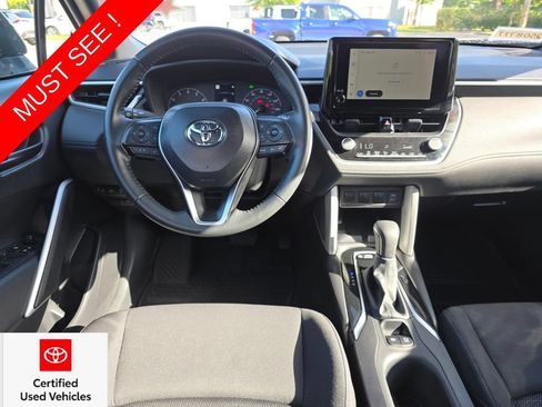 Used 2025 Toyota Corolla Cross AWD Hybrid image 7