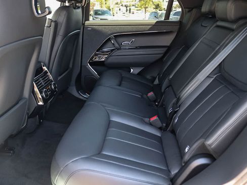 New 2026 Land Rover Range Rover Sport Dynamic SE AWD/4WD image 16