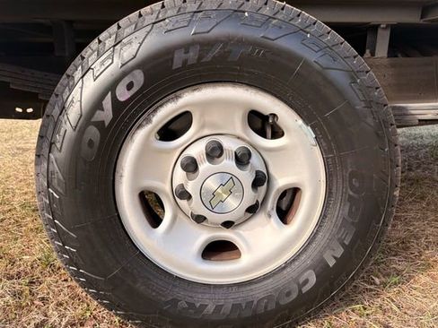 Used 2022 Chevrolet Express 3500 w/ Power Convenience Package image 22