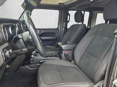 Used 2018 Jeep Wrangler Unlimited Sport S AWD/4WD image 16