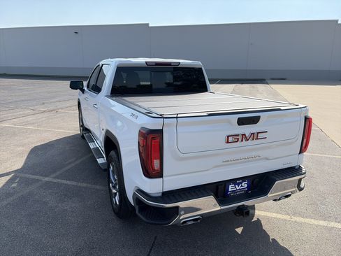 Used 2025 GMC Sierra 1500 SLT w/ SLT Premium Plus Package AWD/4WD image 4