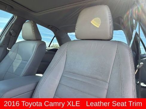 Used 2016 Toyota Camry XLE w/ Moonroof Package image 11