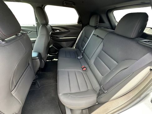 Used 2023 Chevrolet TrailBlazer RS w/ Convenience Package AWD/4WD image 11