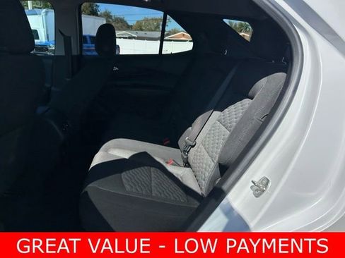 Used 2018 Chevrolet Equinox LT image 12