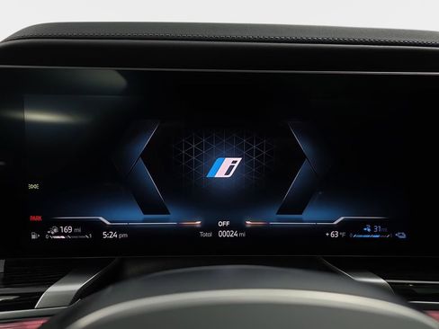 New 2026 BMW 750e xDrive w/ Executive Package AWD/4WD image 19