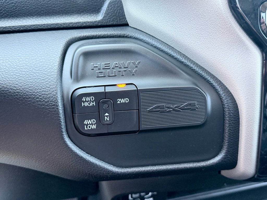 Used 2024 RAM 2500 Laramie AWD/4WD image 17