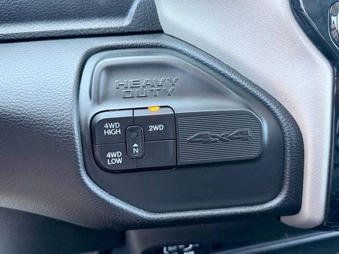 Used 2024 RAM 2500 Laramie AWD/4WD image 17