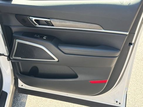 Used 2022 Kia Telluride EX w/ EX Premium Package FWD image 16