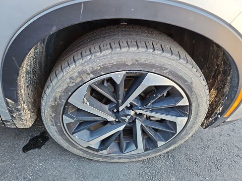 Used 2024 Mitsubishi Outlander SE Black Edition image 8