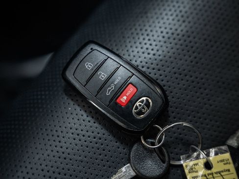 Used 2023 Toyota Tundra Platinum image 53