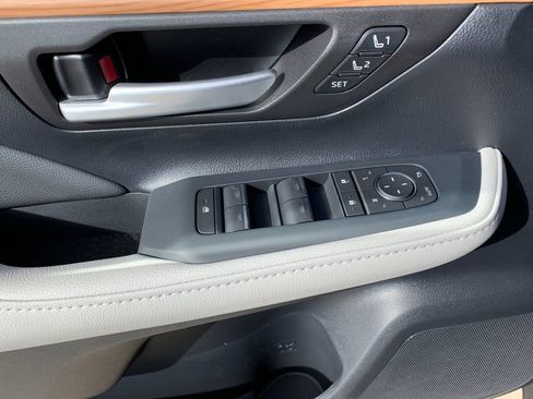 New 2026 Toyota Grand Highlander AWD image 12