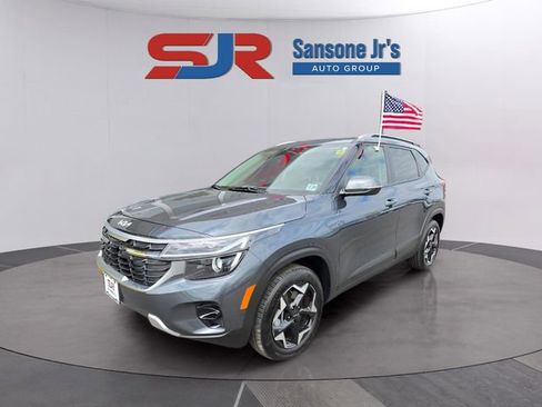Certified 2025 Kia Seltos S AWD/4WD image 1