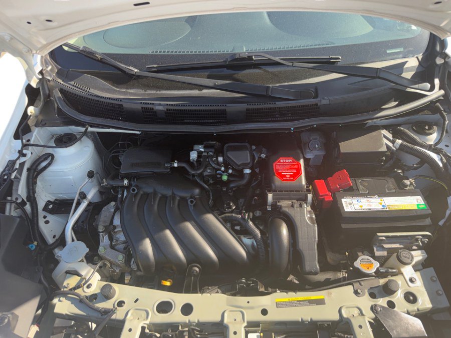 Used 2012 Nissan Versa SV FWD image 25