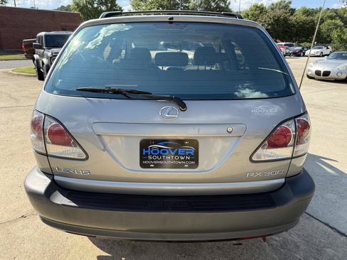 Used 2003 Lexus RX 300 2WD w/ Premium Plus Value Pkg image 4