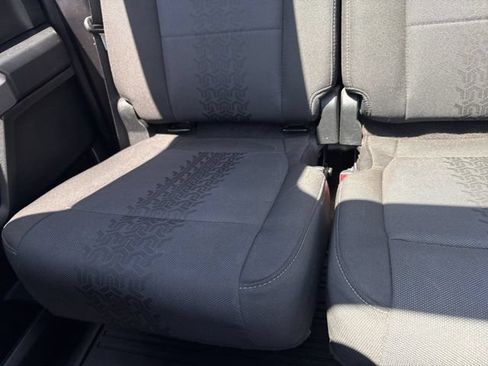 Used 2018 Ford F150 XLT w/ Equipment Group 302A Luxury AWD/4WD image 11