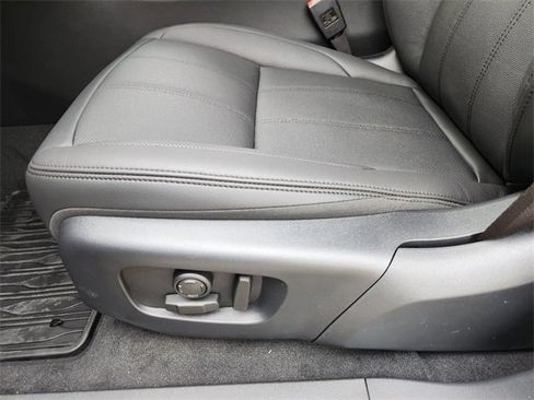 New 2024 Land Rover Range Rover Evoque S image 23