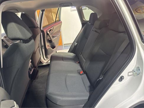 Used 2024 Toyota RAV4 LE AWD/4WD image 30